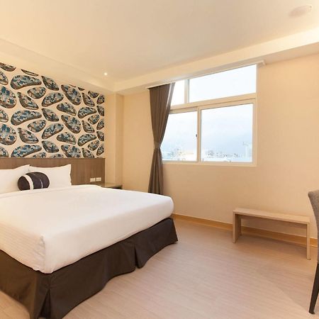Tc Hotel - Hualien Zhongxiao Exterior photo