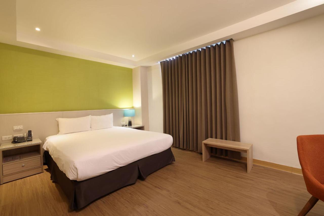 Tc Hotel - Hualien Zhongxiao Exterior photo