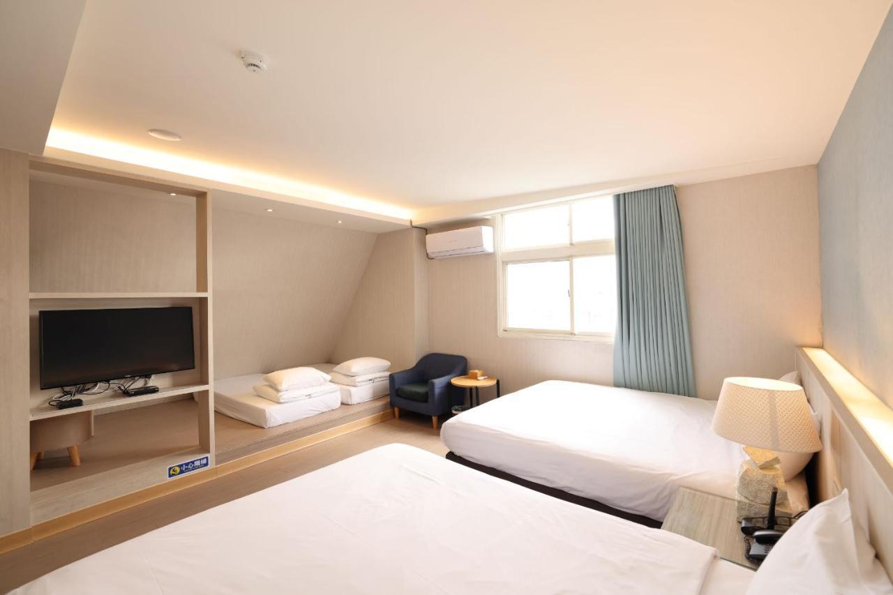 Tc Hotel - Hualien Zhongxiao Exterior photo